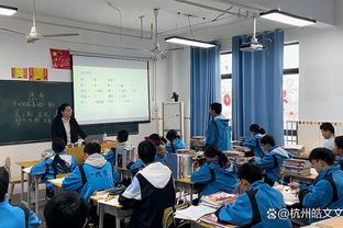 学弟伸脚绊倒对手 杜克前队长格雷森-阿伦跟着学校上了推特热搜